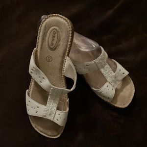 Dr. Scholl’s slip on sandals